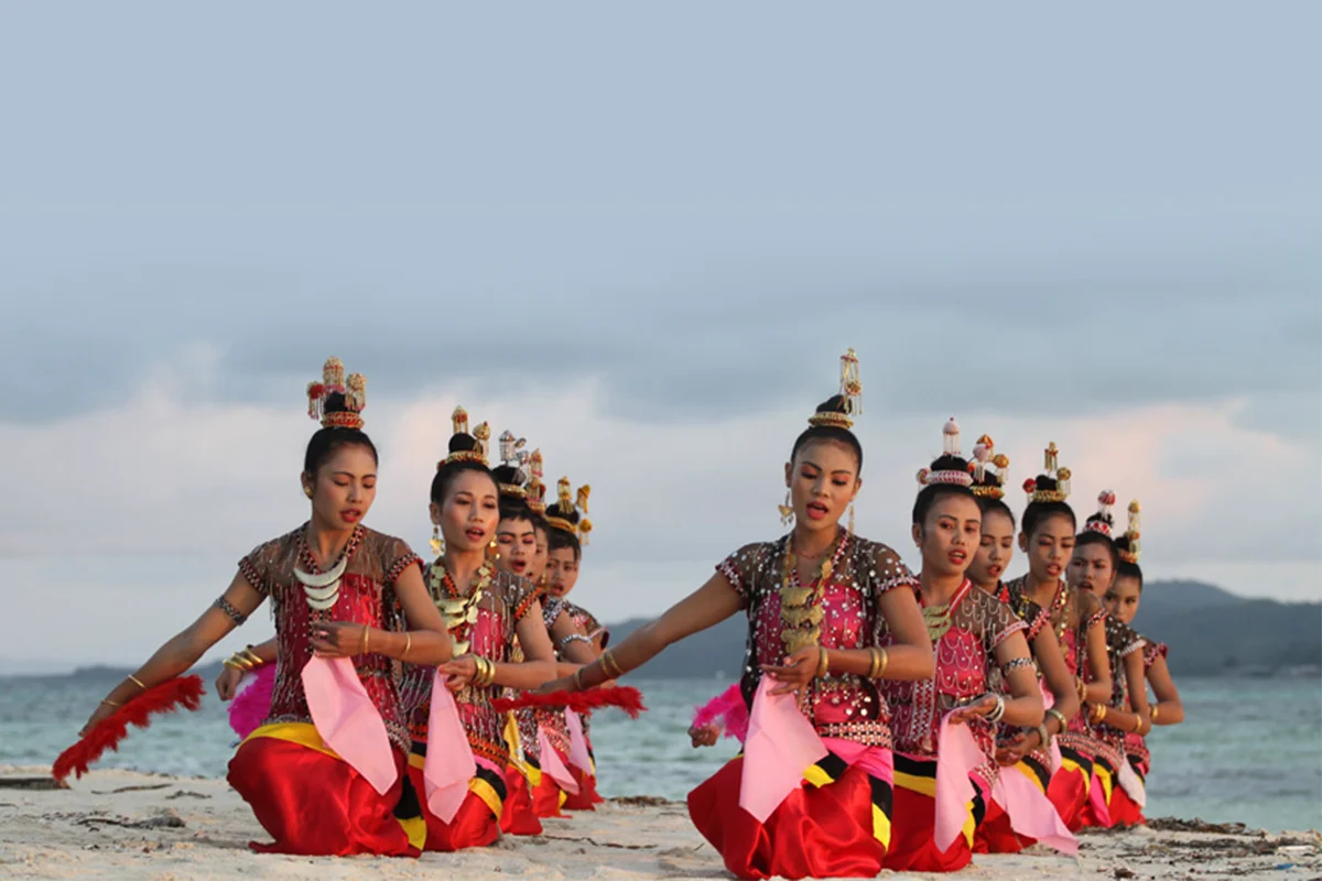 Wakatobi - Island-Hopping - Tauchparadies fernab vom Massentourismus